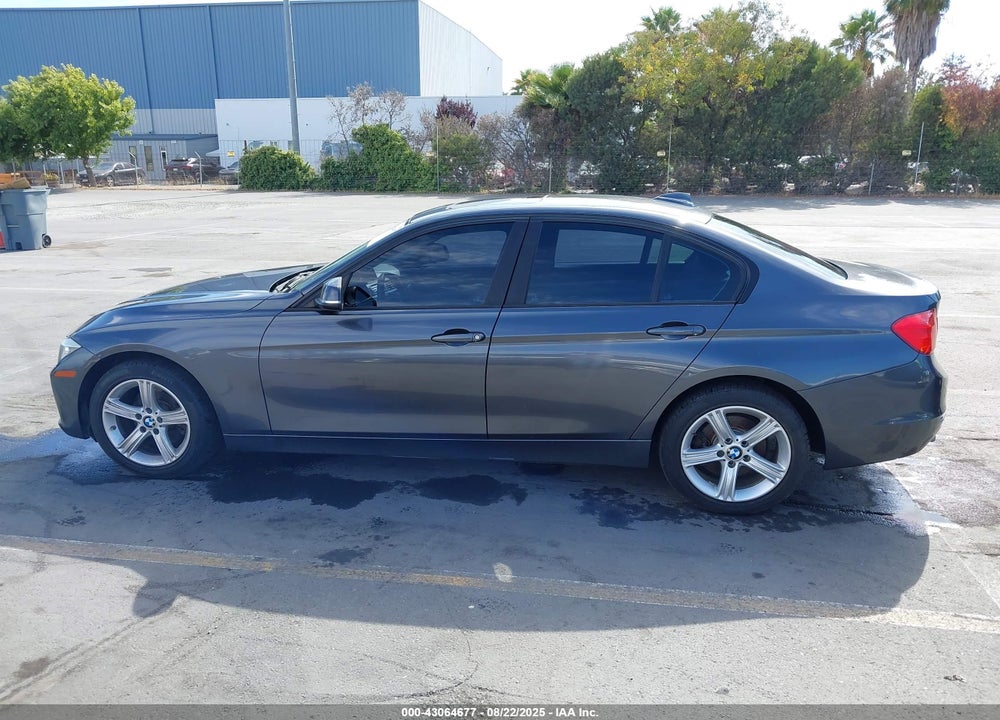 2014 BMW 3 SERIES VIN: WBA3D3C56EK153386