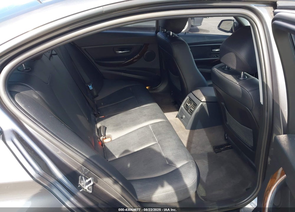 2014 BMW 3 SERIES VIN: WBA3D3C56EK153386