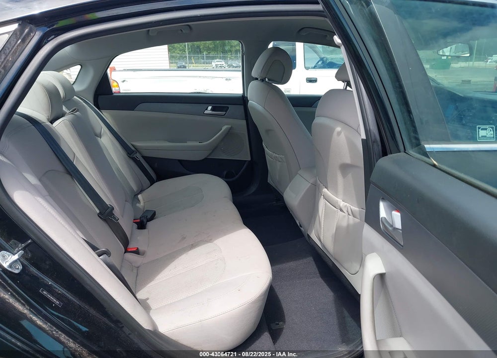 2017 HYUNDAI SONATA VIN: 5NPE24AF8HH566304
