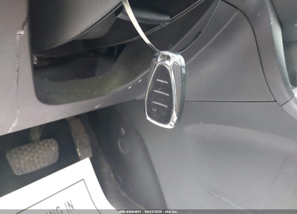 2019 CHEVROLET EQUINOX LT VIN: 3GNAXKEV1KS650183