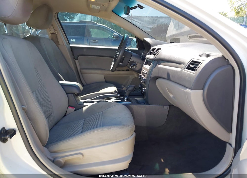 2010 FORD FUSION SE VIN: 3FAHP0HAXAR258478