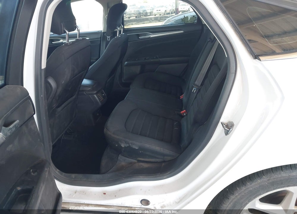 2013 FORD FUSION VIN: 3FA6P0H7XDR325418