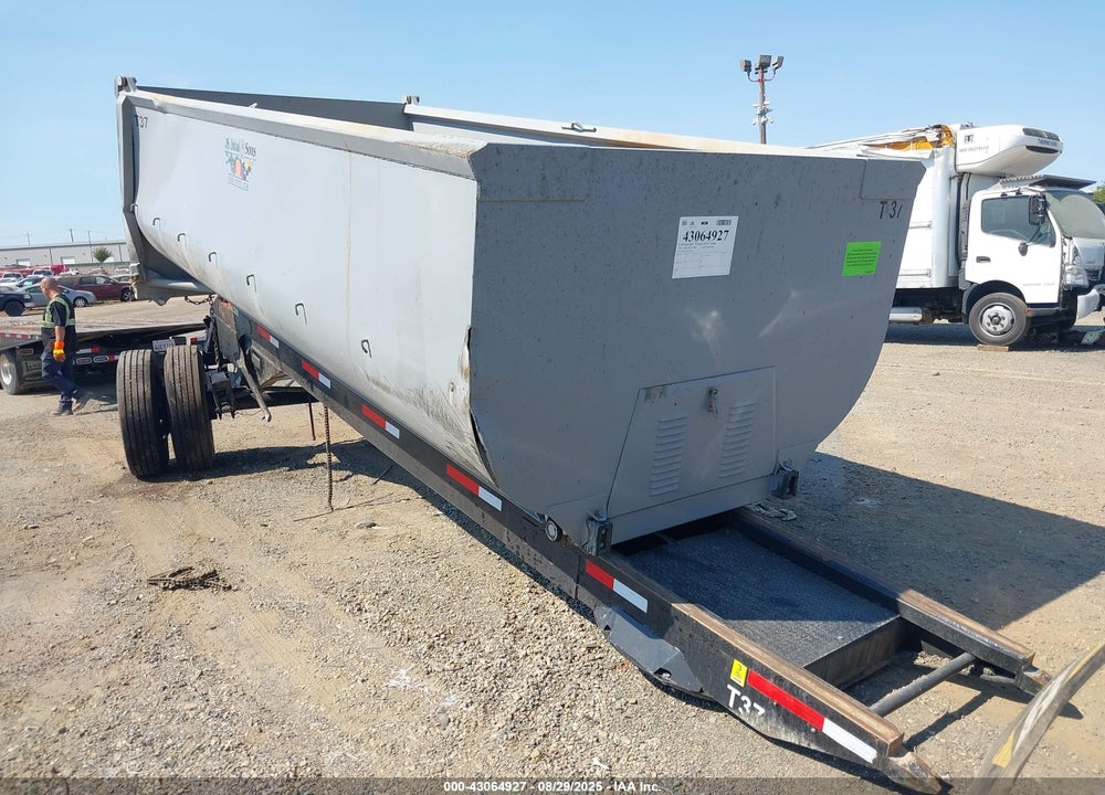1995 RELIANCE TRAILER MFG --- VIN: 1REFA5207SC951005