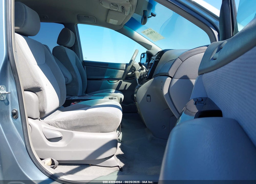 2004 TOYOTA SIENNA LE VIN: 5TDZA23C14S171493