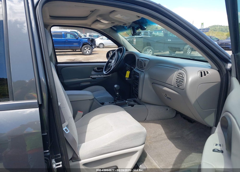 2007 CHEVROLET TRAILBLAZER LT VIN: 1GNDT13S972235918