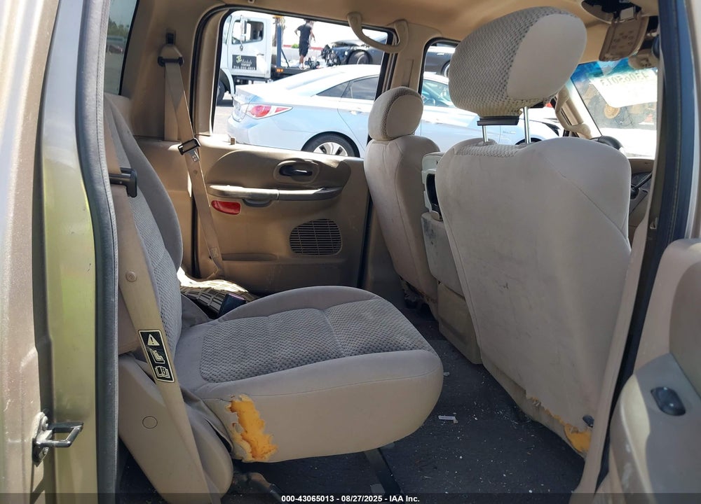 2002 FORD F-150 LARIAT/XLT VIN: 1FTRW07672KA60736