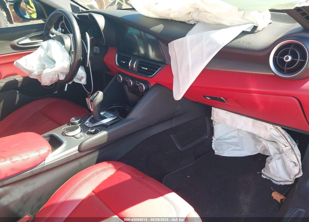 2020 ALFA ROMEO GIULIA VIN: ZARFANANXL7626901