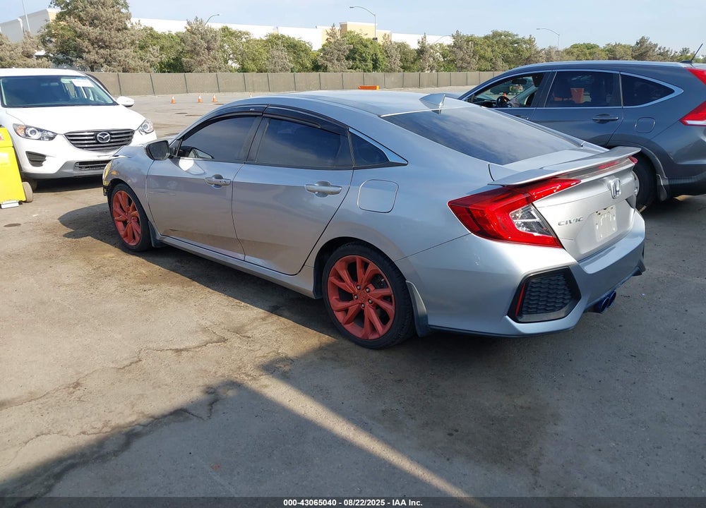 2018 HONDA CIVIC VIN: 2HGFC1E54JH703479