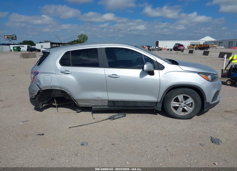 2020 CHEVROLET TRAX VIN: 3GNCJKSB1LL231587