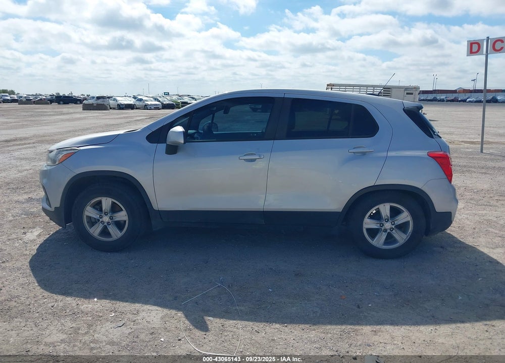 2020 CHEVROLET TRAX VIN: 3GNCJKSB1LL231587
