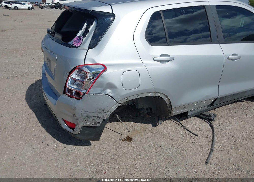 2020 CHEVROLET TRAX VIN: 3GNCJKSB1LL231587