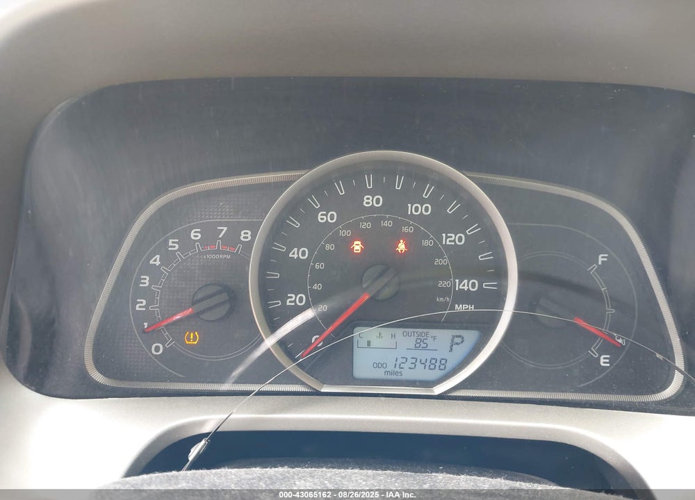 2015 TOYOTA RAV4 VIN: 2T3WFREVXFW232031