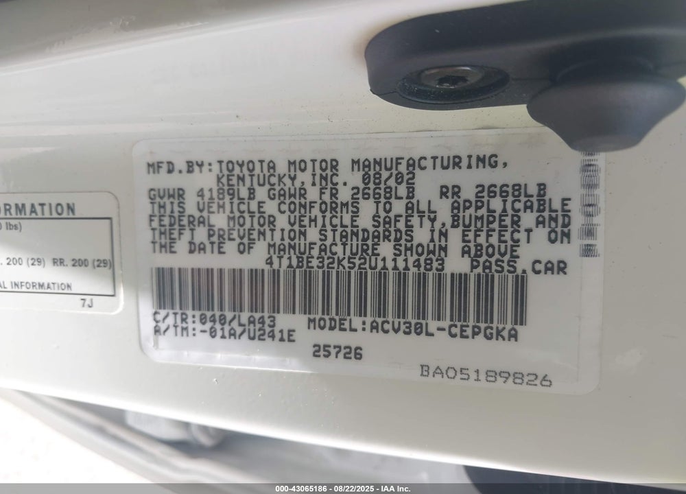 2002 TOYOTA CAMRY XLE VIN: 4T1BE32K52U111483