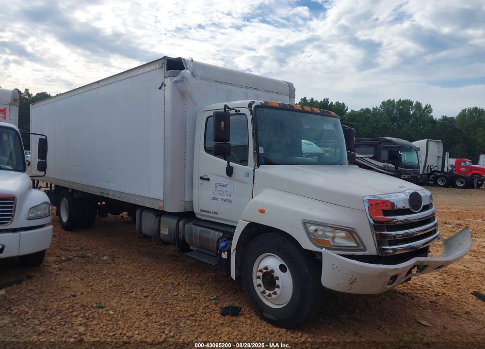 2013 HINO 338 VIN: 5PVNV8JV8D4S52819