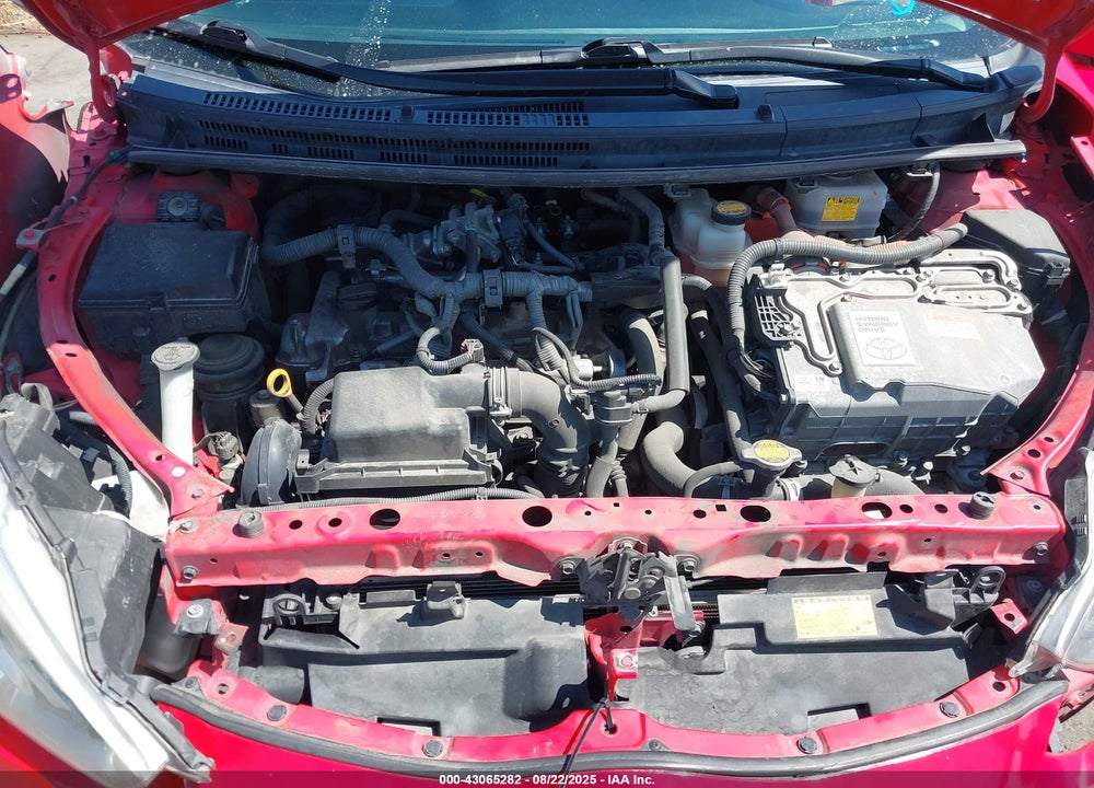 2015 TOYOTA PRIUS C VIN: JTDKDTB37F1582302