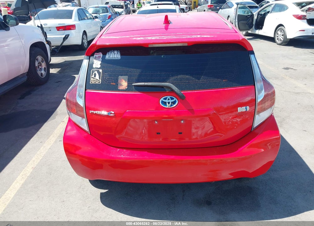 2015 TOYOTA PRIUS C VIN: JTDKDTB37F1582302
