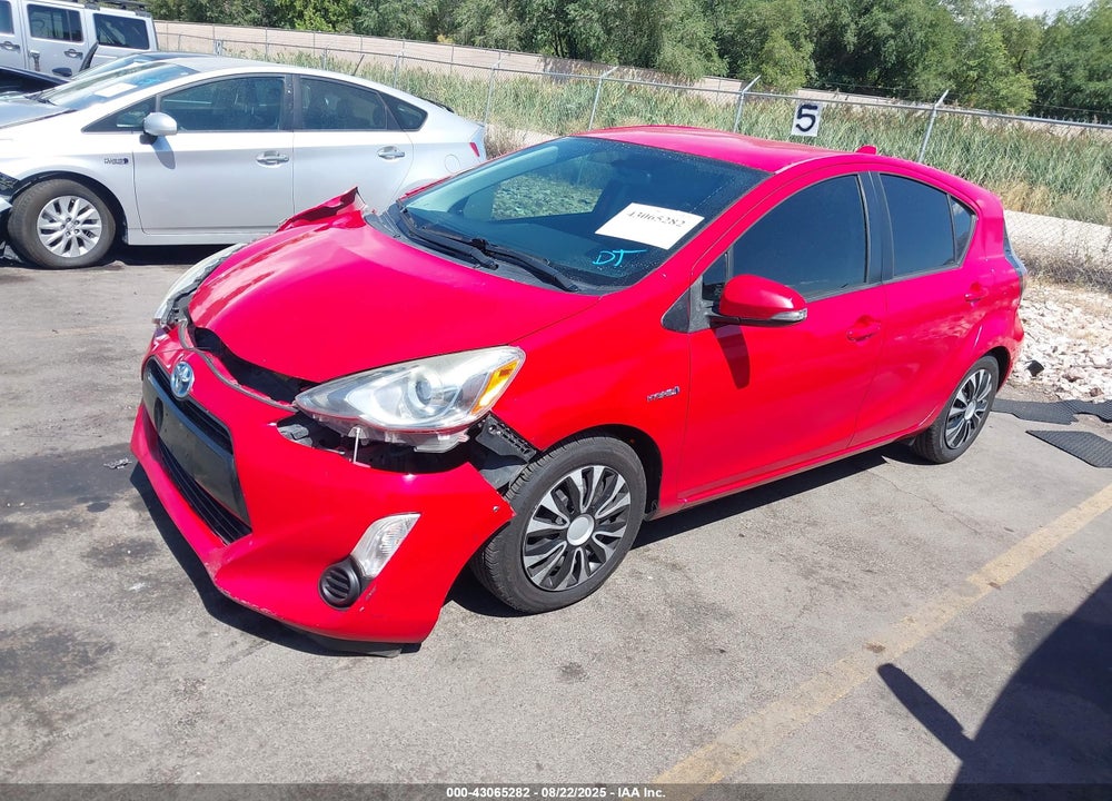2015 TOYOTA PRIUS C VIN: JTDKDTB37F1582302