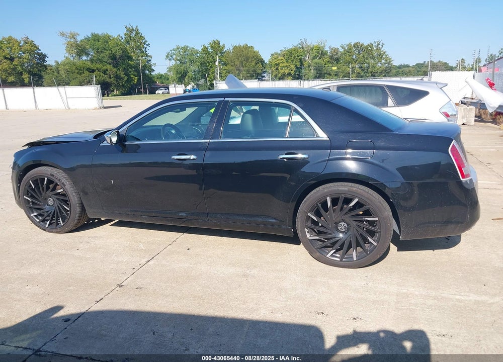 2014 CHRYSLER 300 VIN: 2C3CCAKT5EH136469