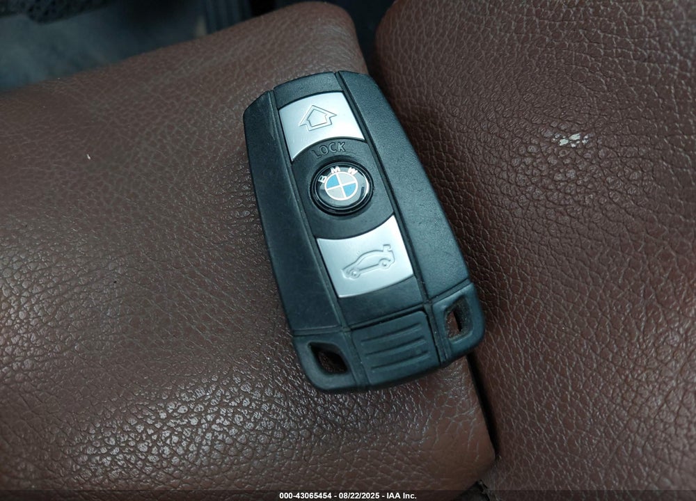 2012 BMW X5 VIN: 5UXZW0C55CL668018