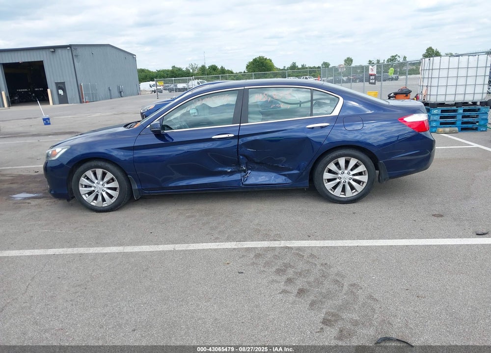 2015 HONDA ACCORD VIN: 1HGCR2F71FA128173