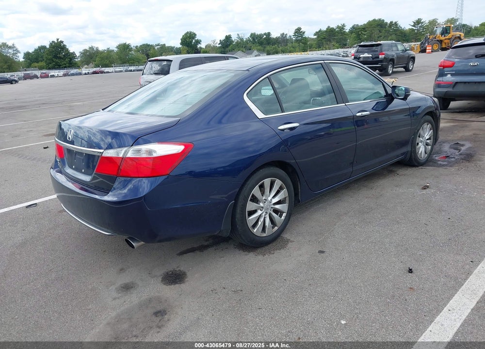 2015 HONDA ACCORD VIN: 1HGCR2F71FA128173