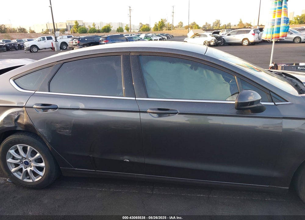 2017 FORD FUSION S VIN: 3FA6P0G73HR284718