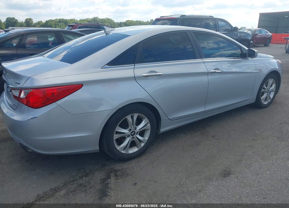 2011 HYUNDAI SONATA VIN: 5NPEC4AB5BH293842