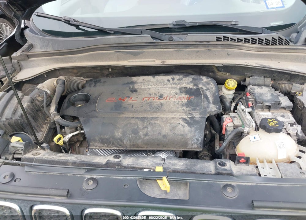 2015 JEEP RENEGADE VIN: ZACCJABT0FPB57100
