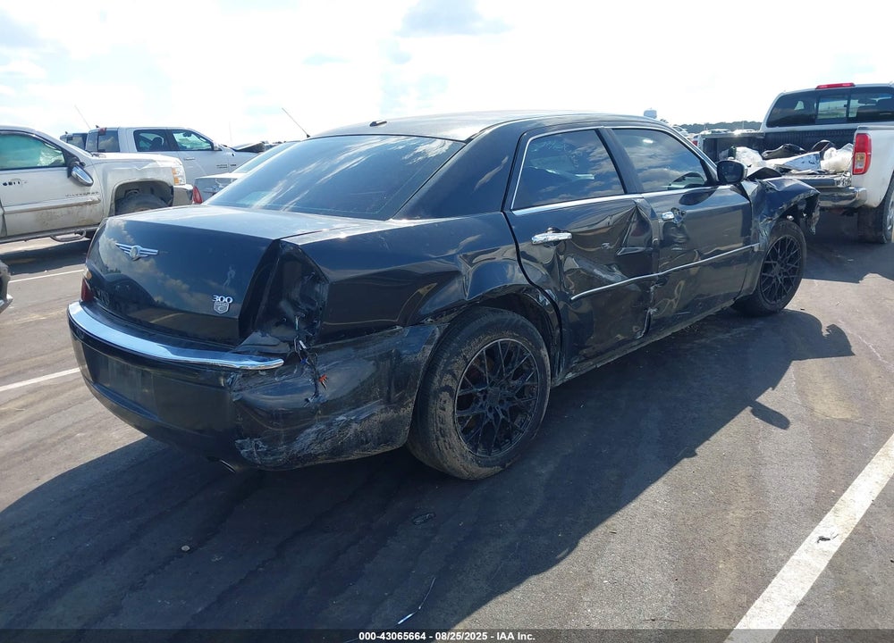 2007 CHRYSLER 300C VIN: 2C3KA63H27H637752