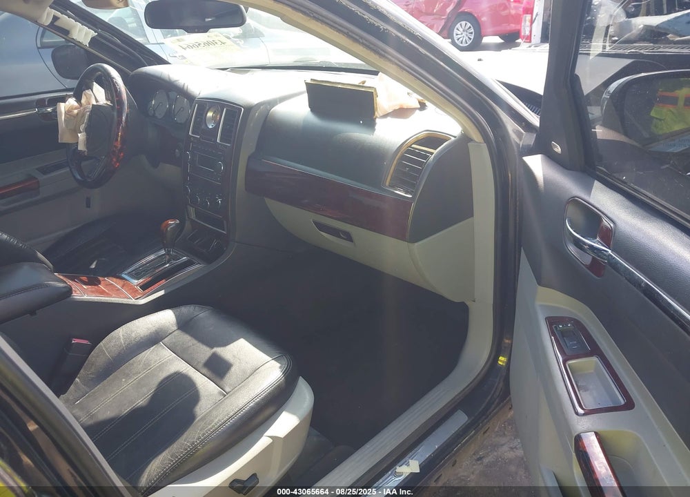 2007 CHRYSLER 300C VIN: 2C3KA63H27H637752