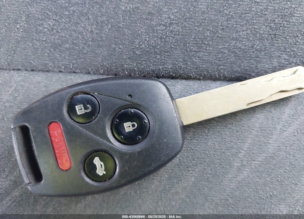 2006 HONDA CIVIC LX VIN: 2HGFG12606H516491