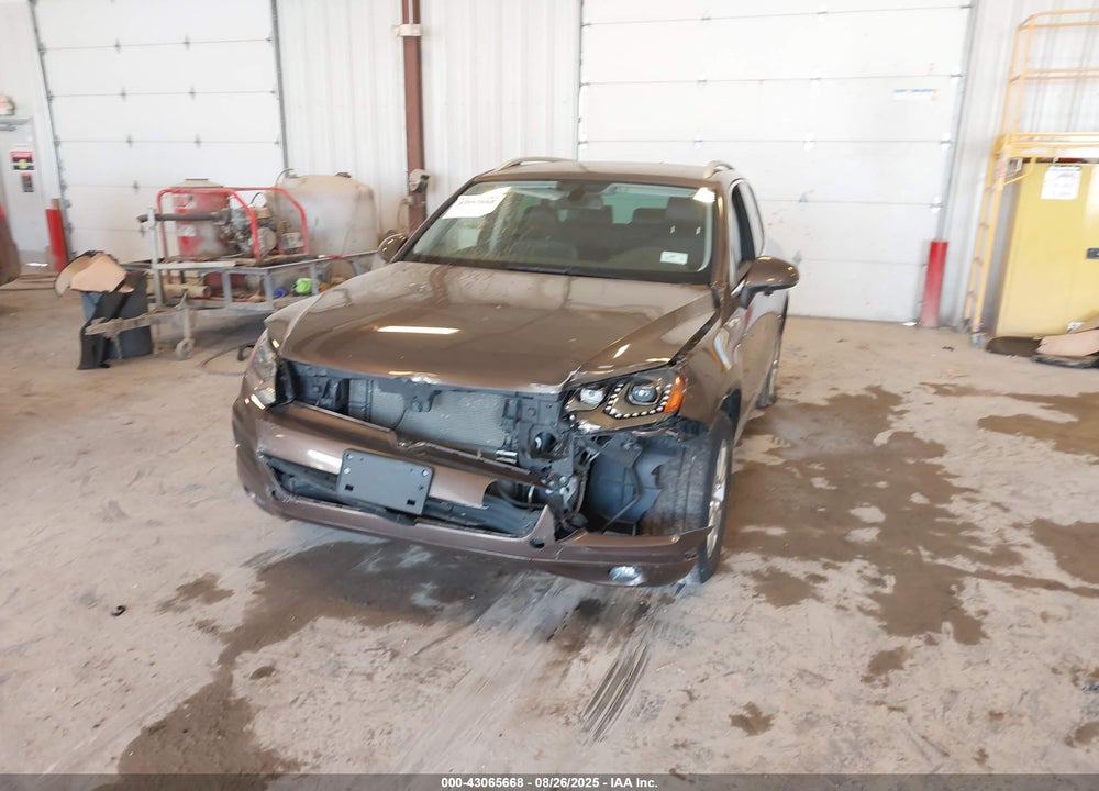 2013 VOLKSWAGEN TOUAREG VIN: WVGEF9BPXDD008121