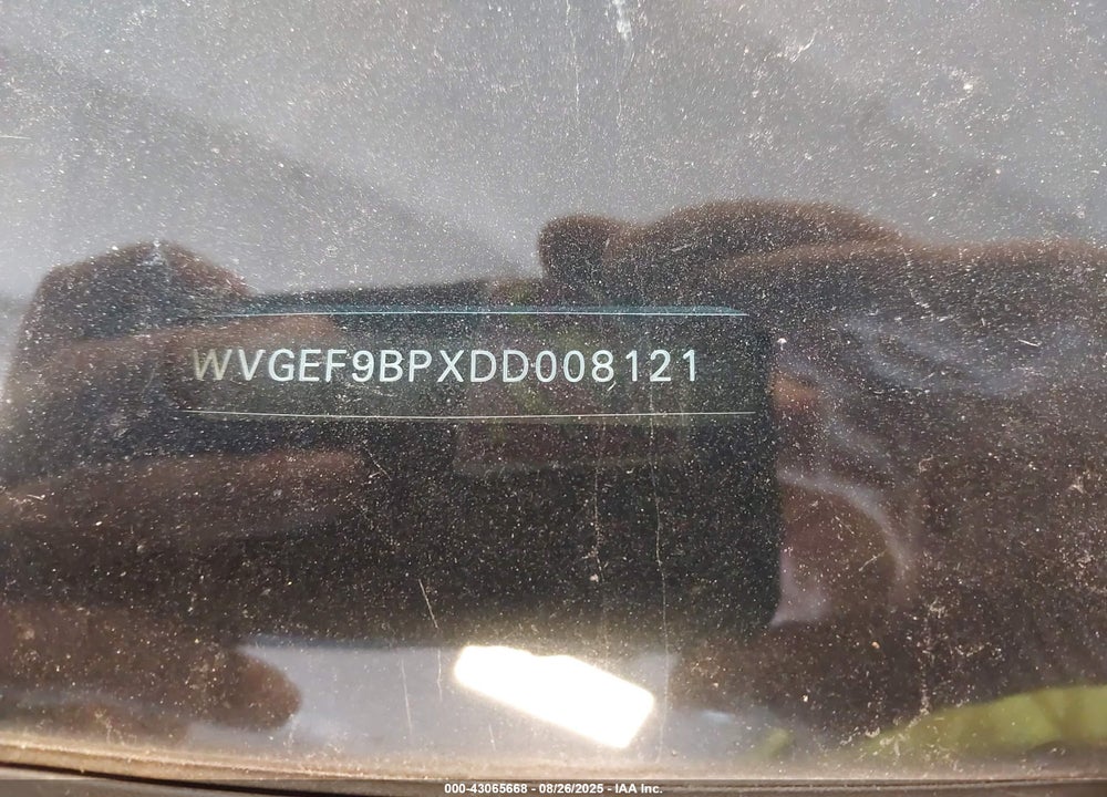 2013 VOLKSWAGEN TOUAREG VIN: WVGEF9BPXDD008121