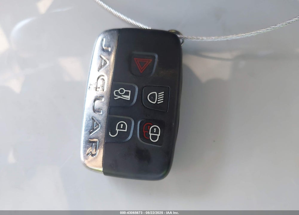 2017 JAGUAR XE VIN: SAJAD4BV9HA964676