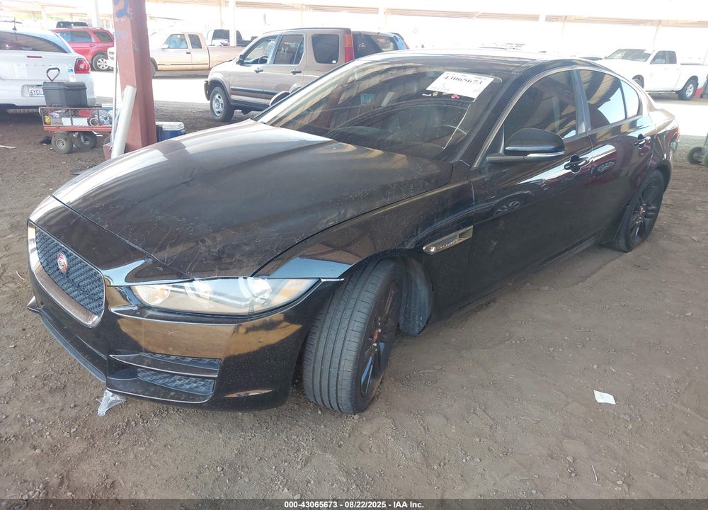 2017 JAGUAR XE VIN: SAJAD4BV9HA964676