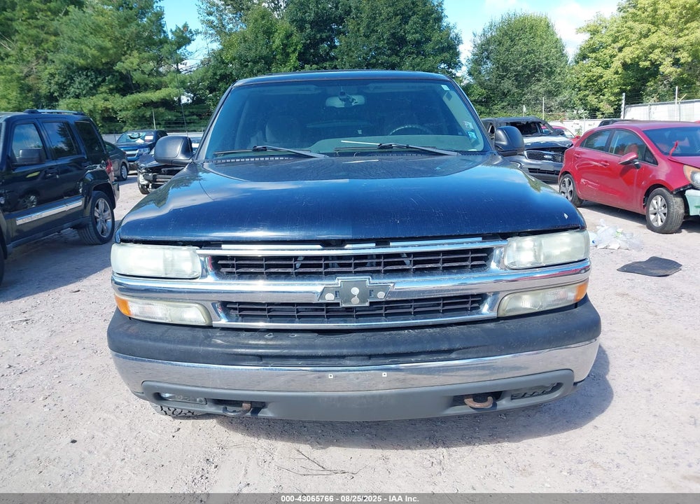 2004 CHEVROLET TAHOE LS VIN: 1GNEK13T34J139901