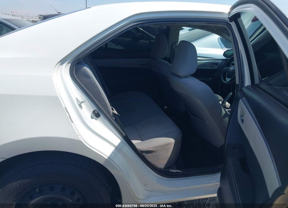 2015 TOYOTA COROLLA VIN: 5YFBPRHE1FP250189
