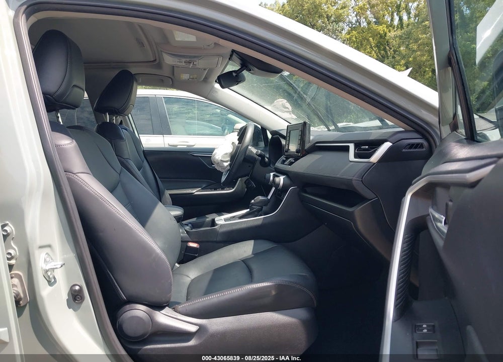 2021 TOYOTA RAV4 VIN: 2T3A1RFV0MW237095