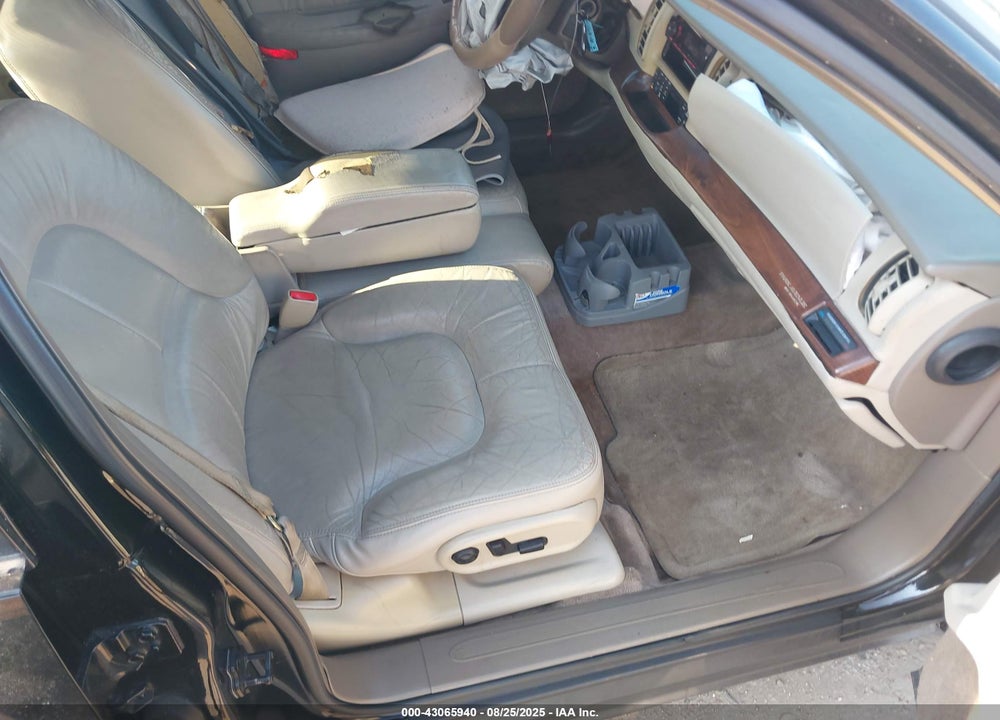 2001 BUICK PARK AVENUE VIN: 1G4CW54K714218317
