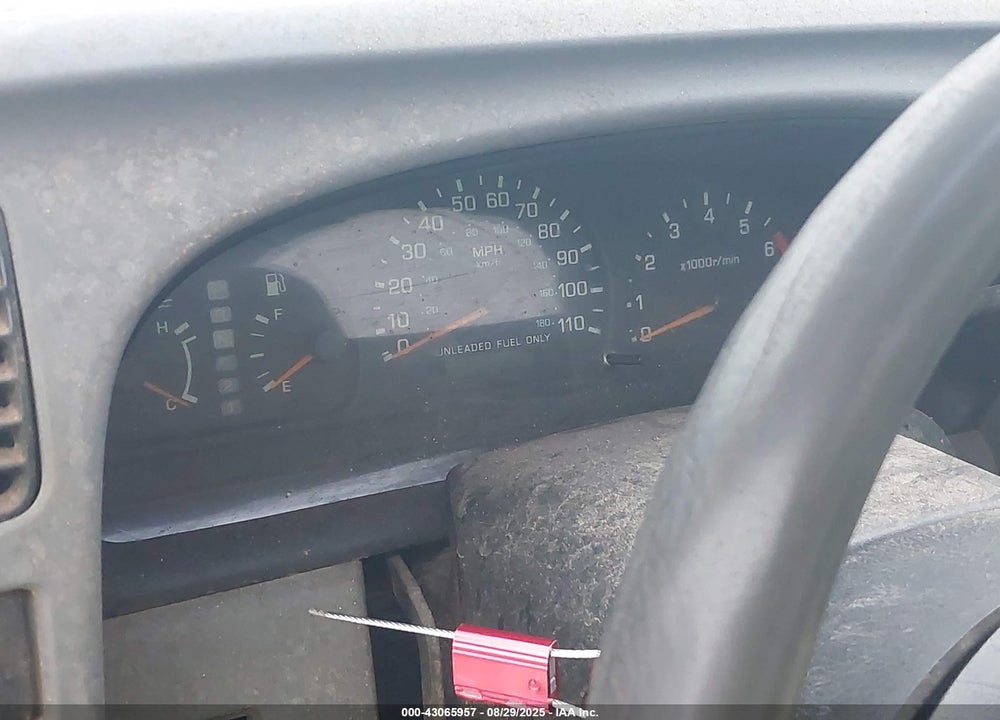 1998 NISSAN FRONTIER VIN: 1N6DD26S0WC332261
