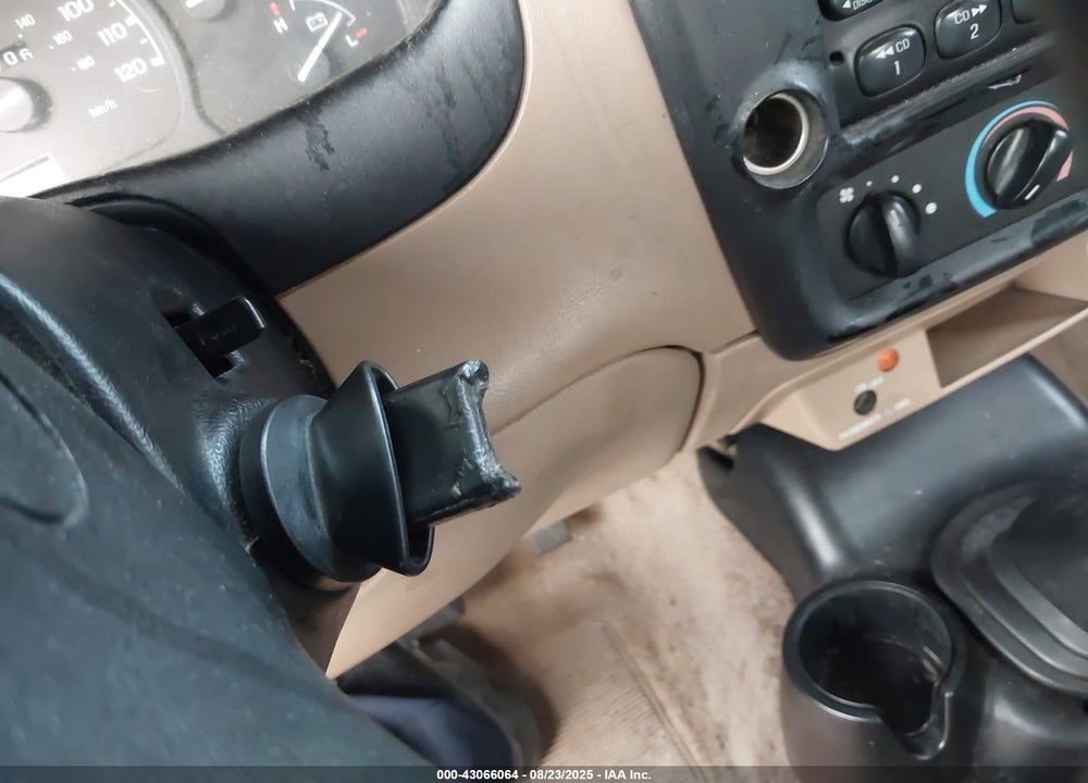 2001 FORD RANGER XL/XLT VIN: 1FTYR14D31PB41326