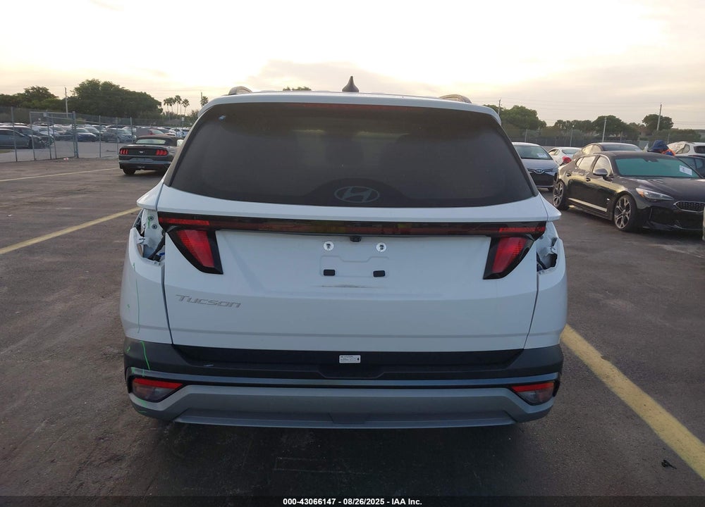 2025 HYUNDAI TUCSON VIN: 5NMJB3DE3SH502252