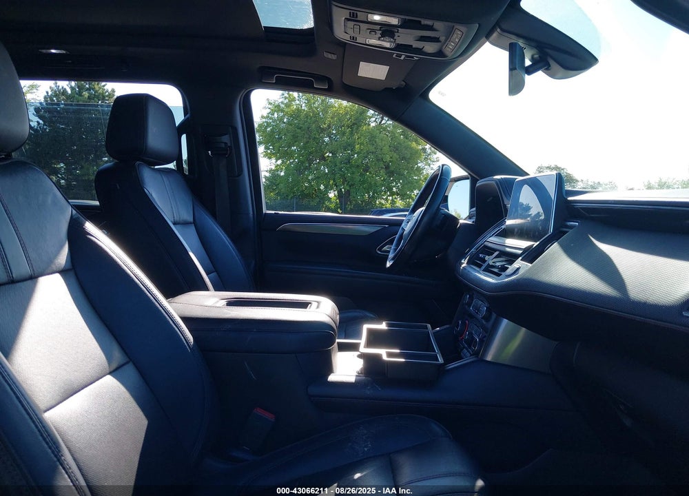 2021 CHEVROLET SUBURBAN 4WD RST VIN: 1GNSKEKD3MR286547