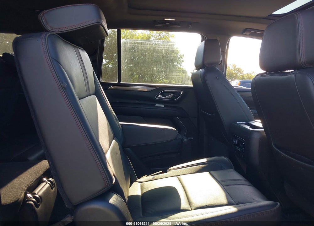 2021 CHEVROLET SUBURBAN 4WD RST VIN: 1GNSKEKD3MR286547