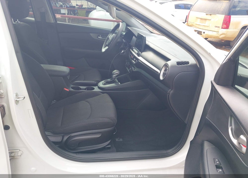 2019 KIA FORTE VIN: 3KPF24AD6KE128623