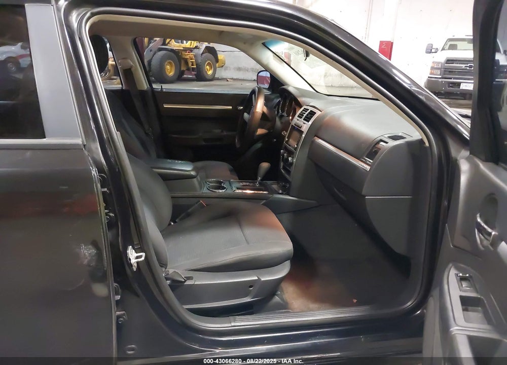 2010 DODGE CHARGER VIN: 2B3CA3CV5AH187625