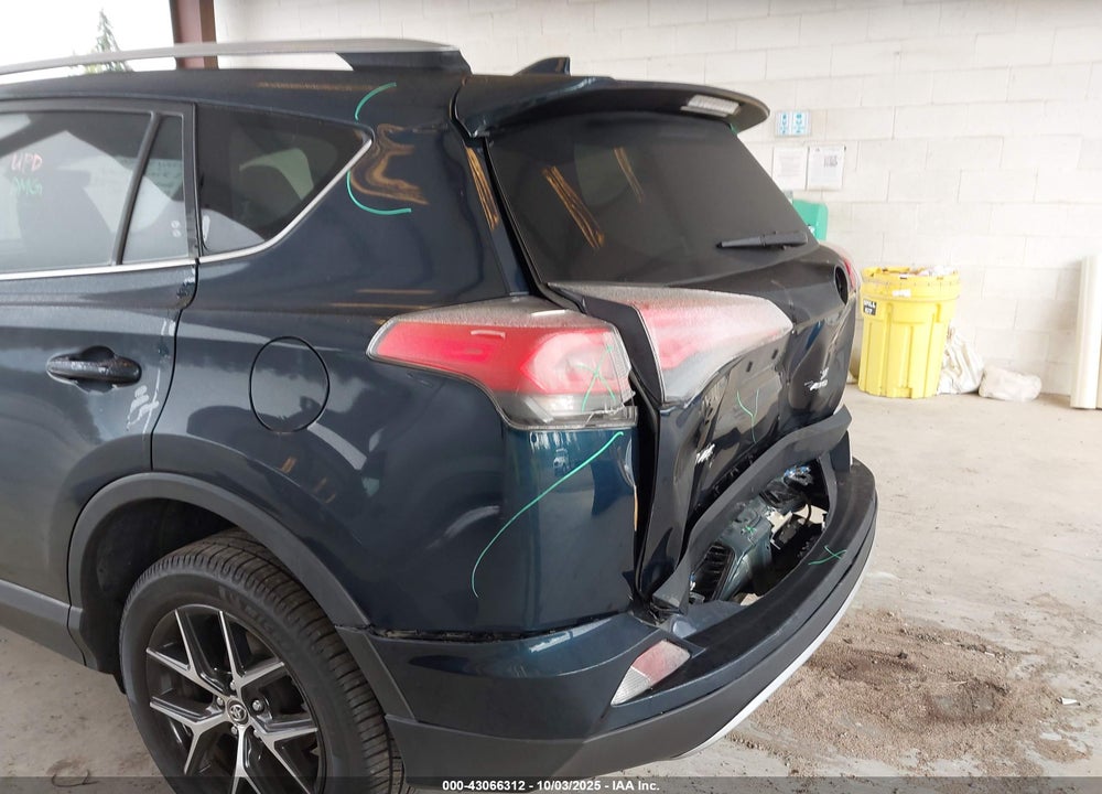 2018 TOYOTA RAV4 VIN: JTMJFREV9JJ738838