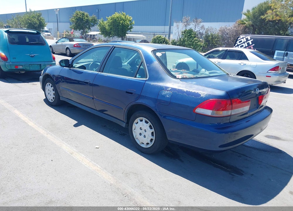 2001 HONDA ACCORD 2.3 LX VIN: 3HGCG66521G710420