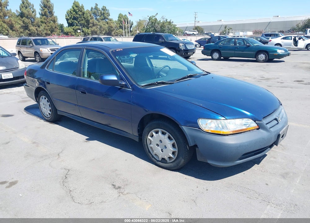2001 HONDA ACCORD 2.3 LX VIN: 3HGCG66521G710420
