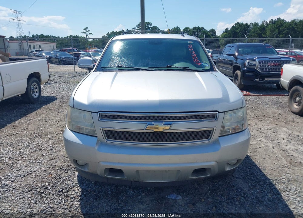 2011 CHEVROLET TAHOE VIN: 1GNSCBE00BR167713